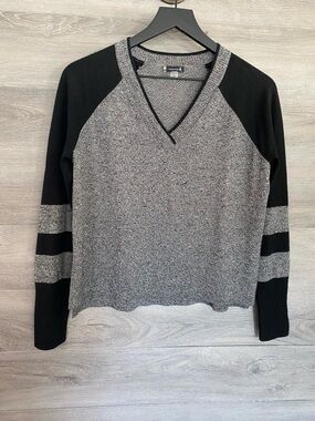 Smartwool Edgewood V Neck Sweater